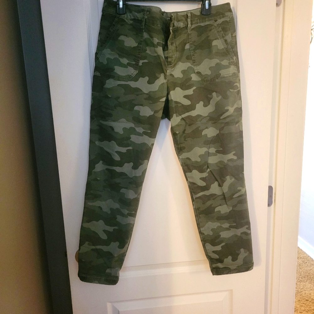 Old Navy pixie pants